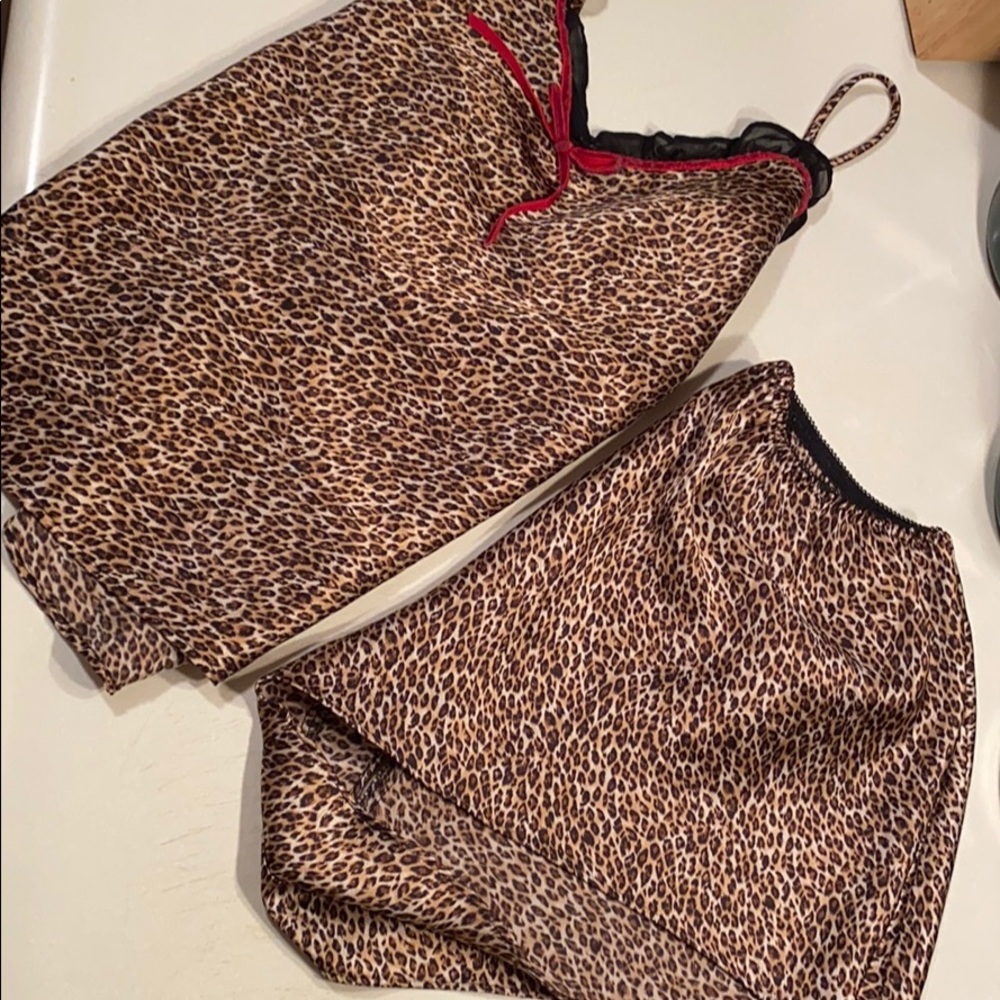 Leopard print silky pajamas